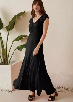 Ruched Maxi Dress -Enchanted Styles Ruched Maxi Dress929033FRSL