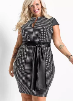 Tie Waist Checked Dress -Enchanted Styles Tie Waist Checked Dress911832FRSB W02